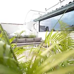 Amazinn Places Rooftop And Jacuzzi II