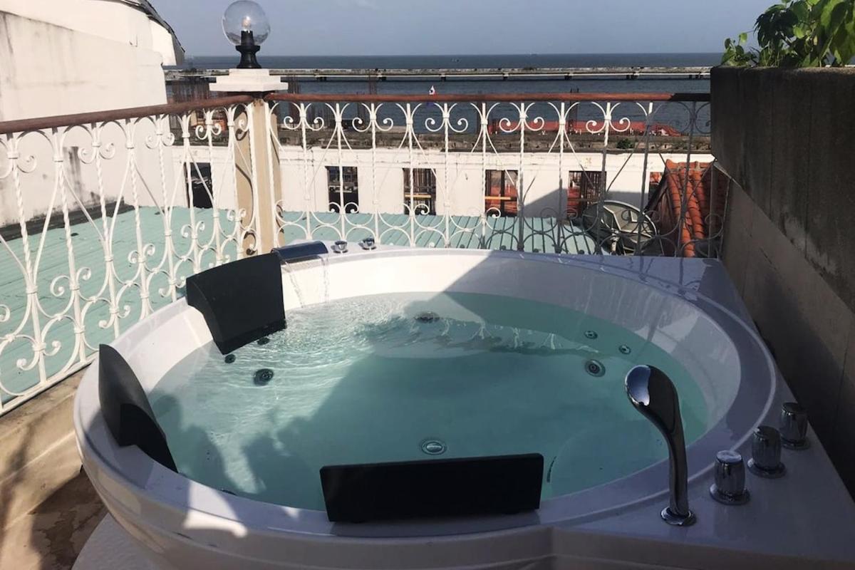 Apartment Amazinn Places Rooftop And Jacuzzi Ii